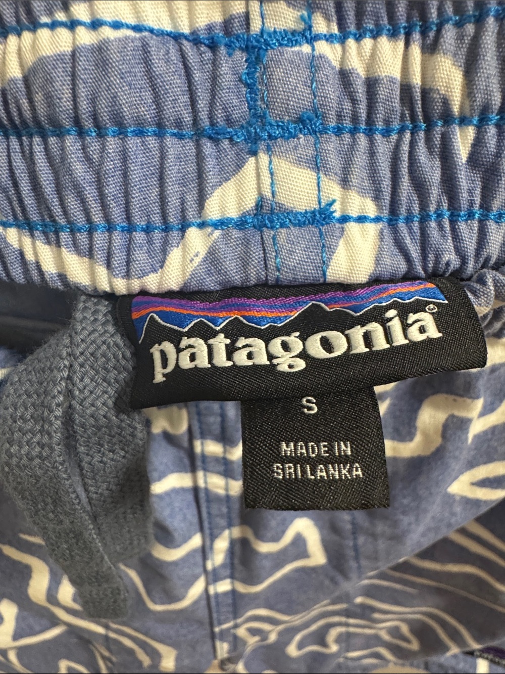 Patagonia Men’s Blue Printed Shorts - Picture 4 of 6